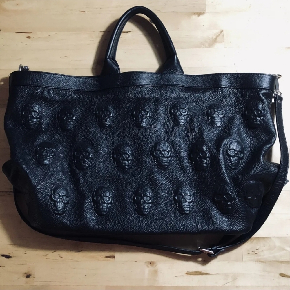 NWT - IO Pelle Italis Skull Leather Bag